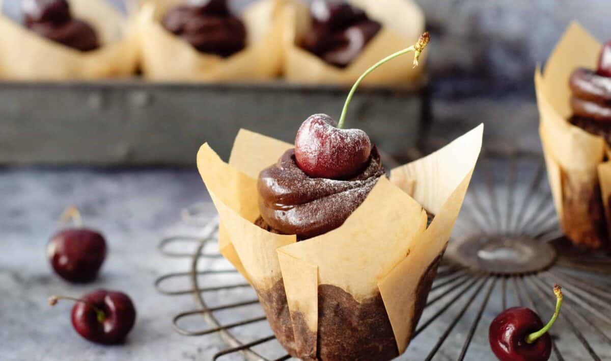 Muffins chocolade kersen & noten