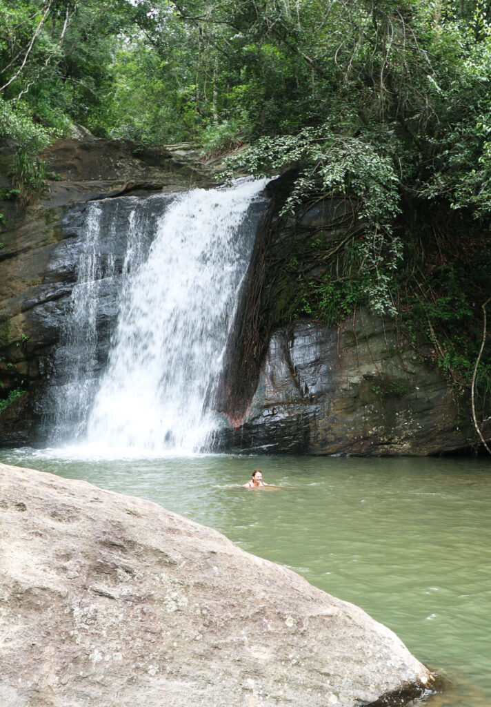 Waterval bij de Eco Lodge regio Kandy Sri Lanka